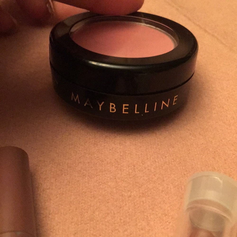 Make up bundle! NEW! - Picture 3 of 6